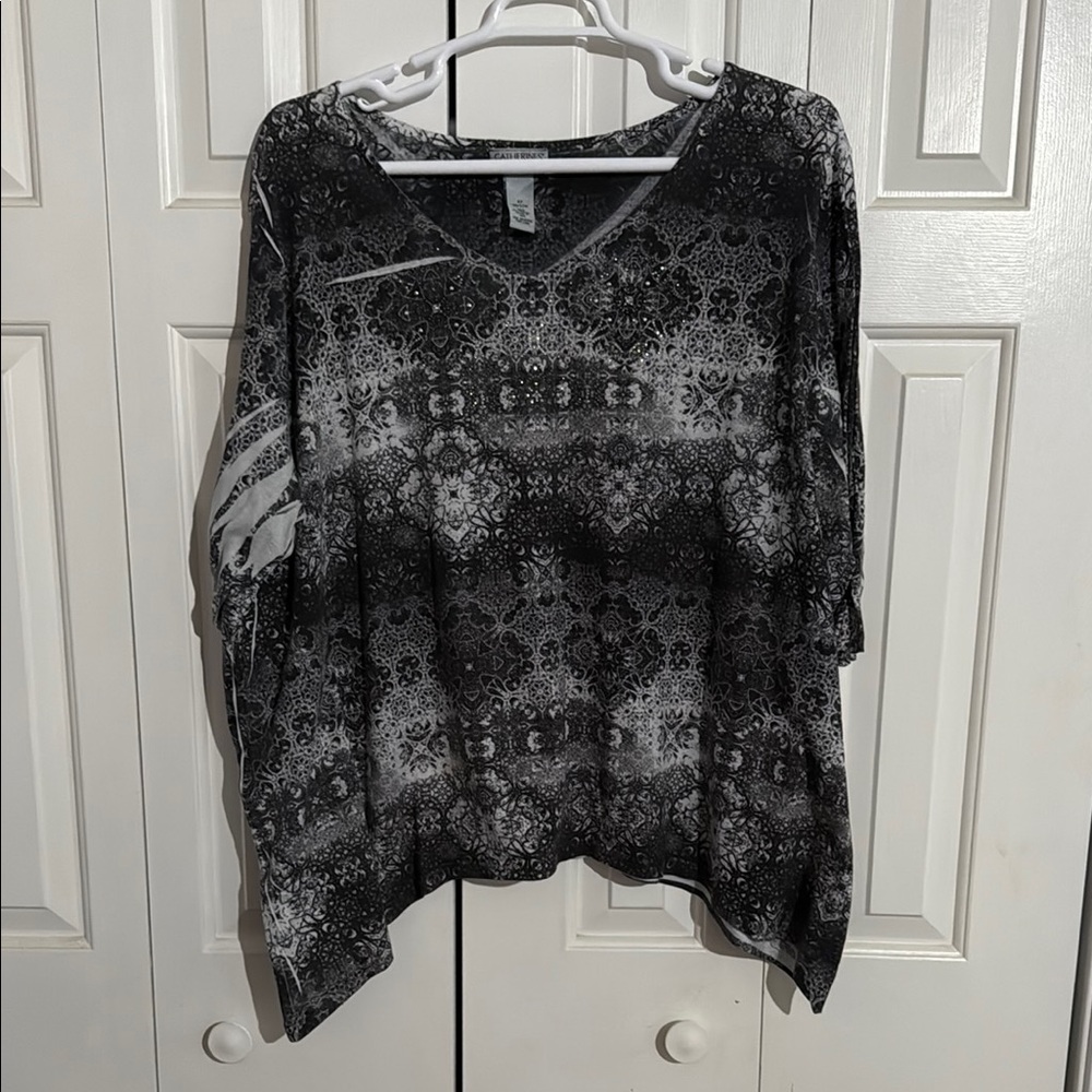 Elegant Black and Gray Women's Top